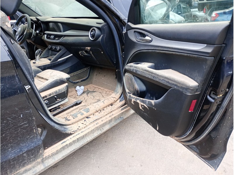 alfa romeo stelvio (949_) del año 2018