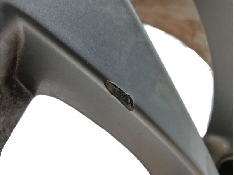 Recambio de llanta para bmw 3 (f30, f80) 318 d referencia OEM IAM 6796244 IS37 7 1/2Jx17H2