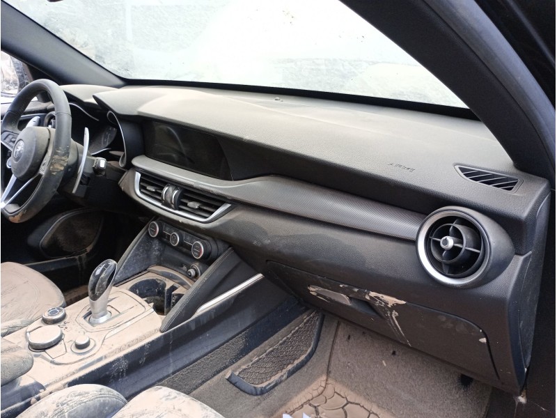 Recambio de salpicadero para alfa romeo stelvio (949_) 2.0 q4 (949.axa2a) referencia OEM IAM   