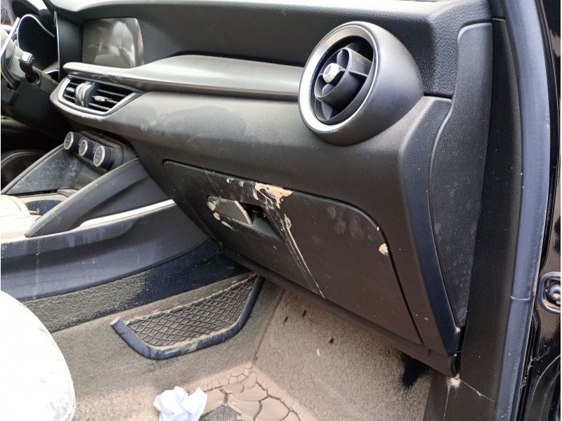 Recambio de salpicadero para alfa romeo stelvio (949_) 2.0 q4 (949.axa2a) referencia OEM IAM   