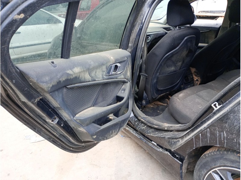 bmw 1 (f40) del año 2020