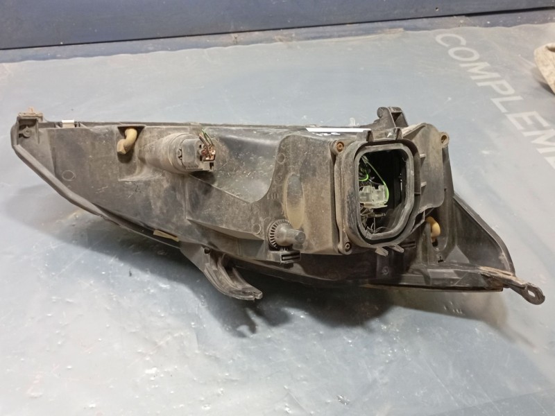 Recambio de faro izquierdo para ford focus i (daw, dbw) 1.6 16v referencia OEM IAM   