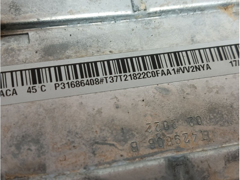 Recambio de intercooler para volvo xc40 (536) t3 referencia OEM IAM  P31686408 