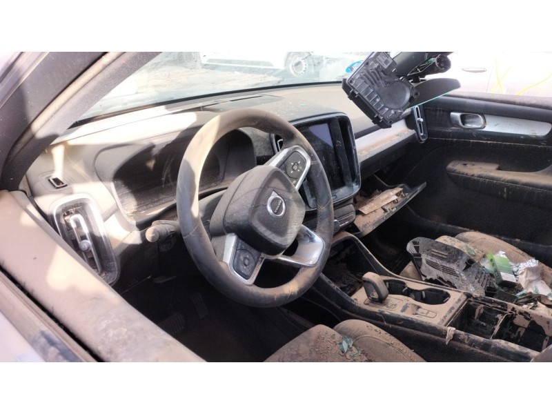 volvo xc40 (536) del año 2024