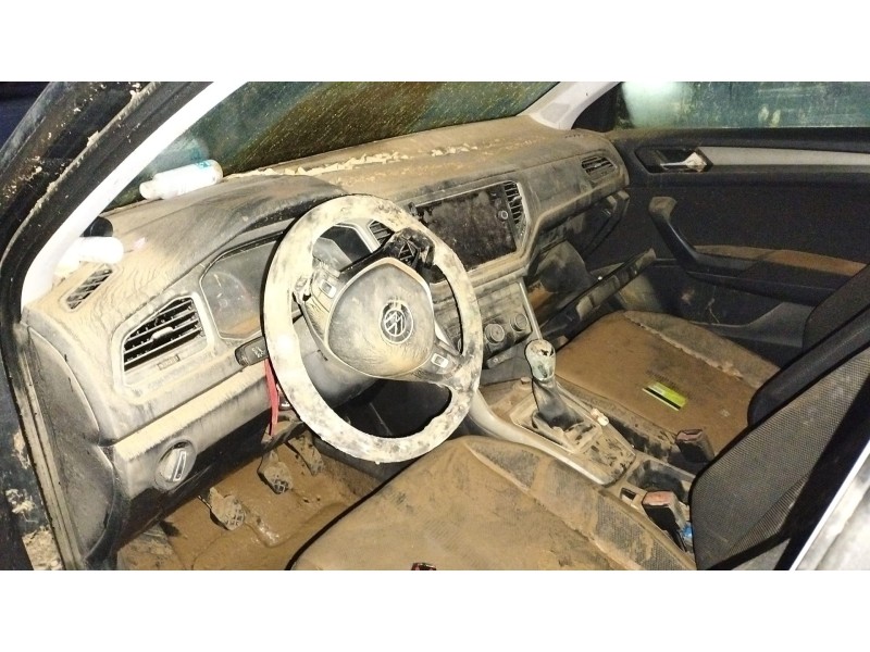 volkswagen t-roc (a11, d11) del año 2021