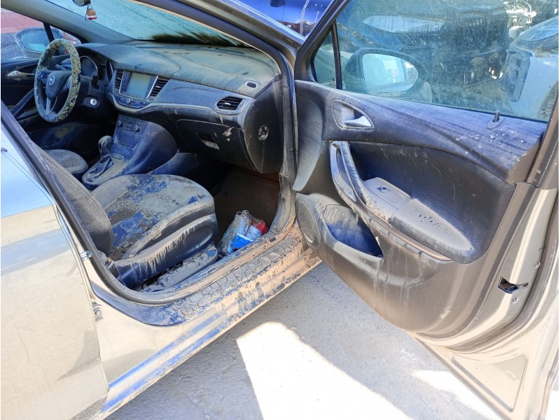 opel astra k sports tourer (b16) del año 2016