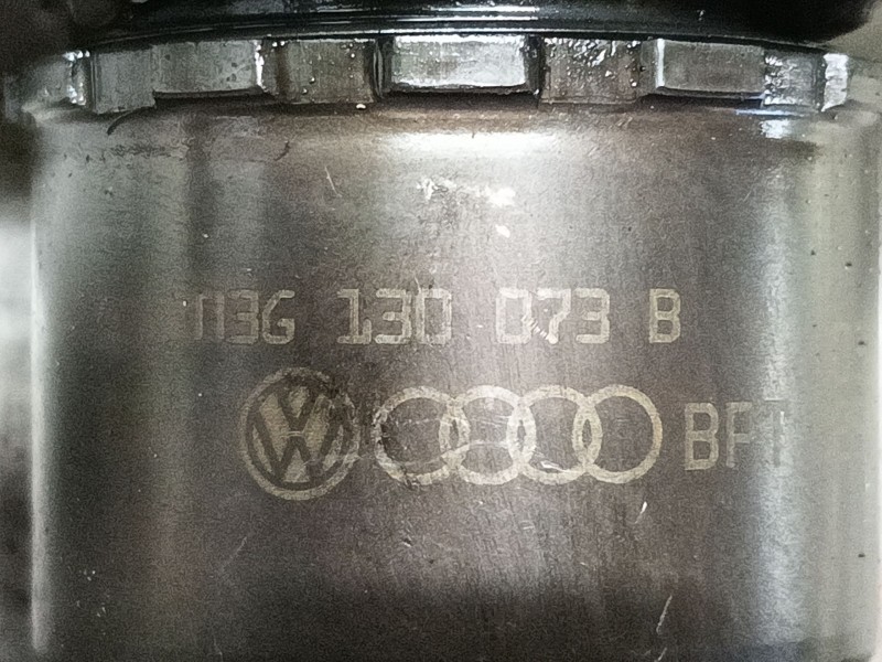 Recambio de inyector para audi a3 (8p1) 2.0 tdi 16v referencia OEM IAM   