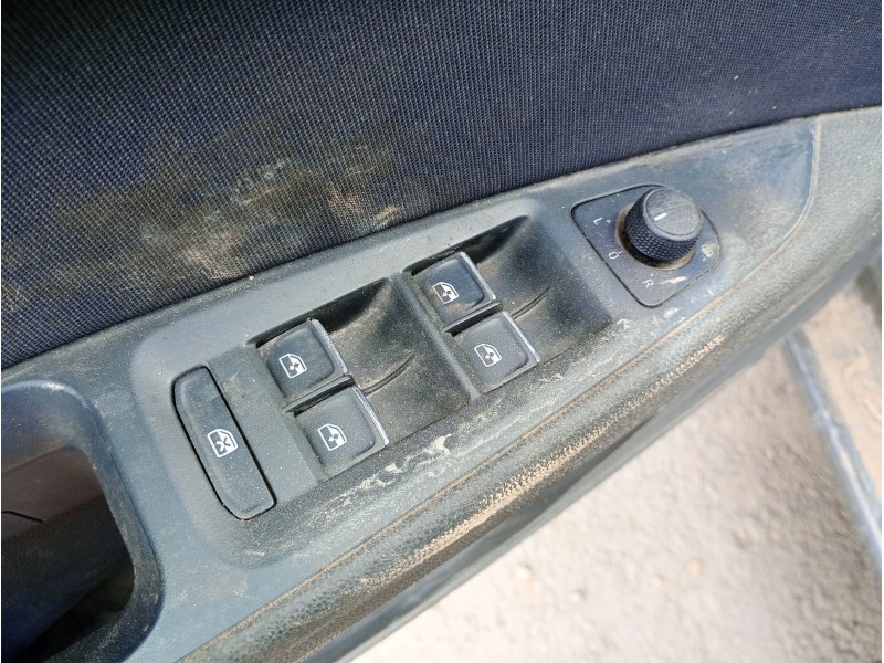 Recambio de mando elevalunas delantero izquierdo para seat leon (5f1) 1.4 tsi referencia OEM IAM   