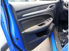 Recambio de guarnecido puerta delantera izquierda para mg mg zs suv 1.5 vti referencia OEM IAM   