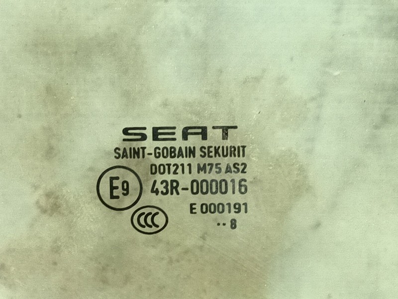 Recambio de luna delantera derecha para seat leon (5f1) 1.4 tsi referencia OEM IAM   