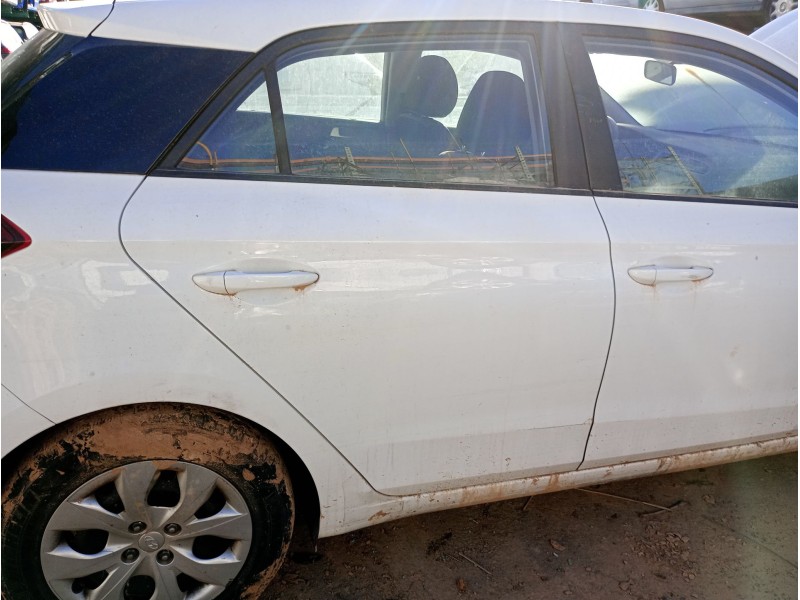 Recambio de puerta trasera derecha para hyundai i20 ii (gb, ib) 1.2 referencia OEM IAM   