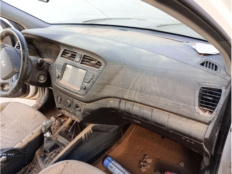 Recambio de salpicadero para hyundai i20 ii (gb, ib) 1.2 referencia OEM IAM   
