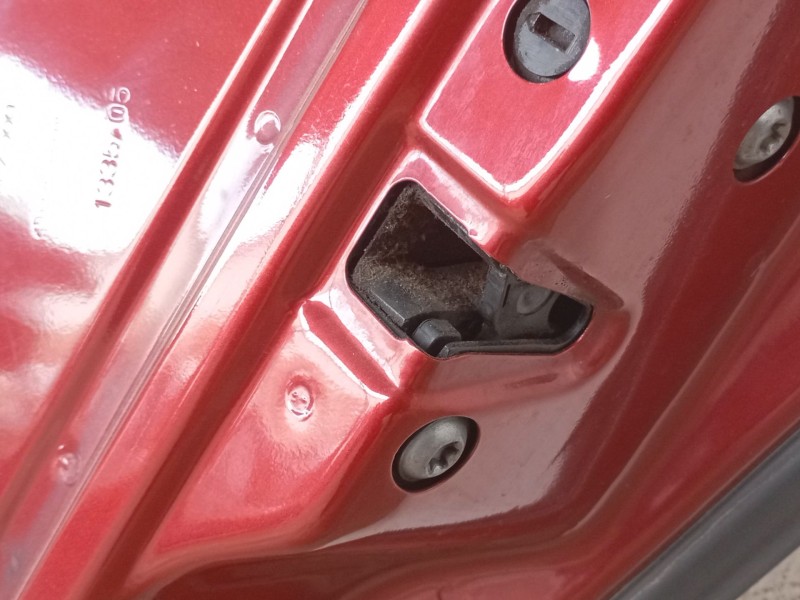 Recambio de puerta trasera derecha para skoda octavia ii (1z3) 2.0 tdi 16v referencia OEM IAM 1Z5833056  