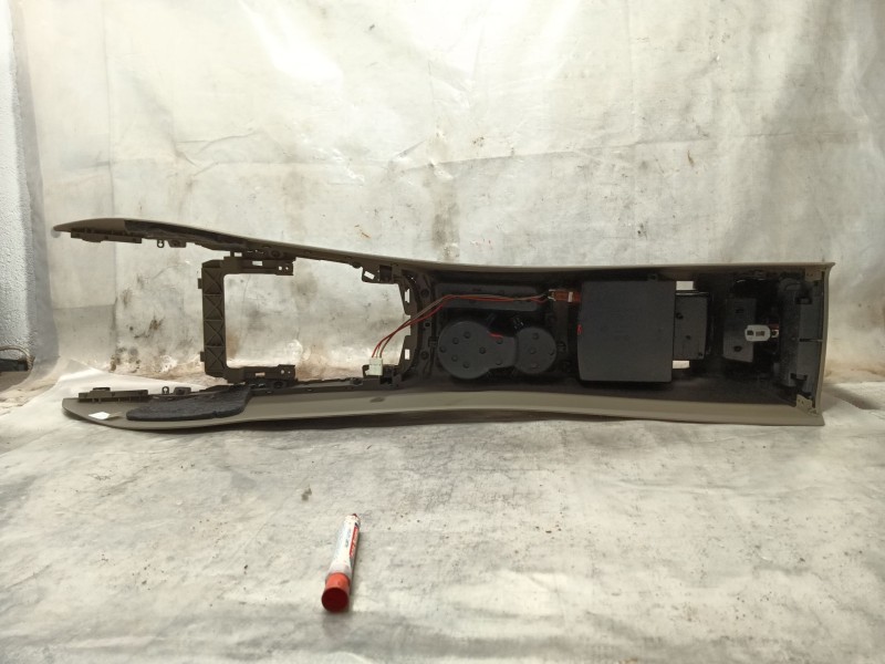 Recambio de apoyabrazos central para audi a4 b8 (8k2) 2.0 tfsi referencia OEM IAM 8K0863244A1GK  