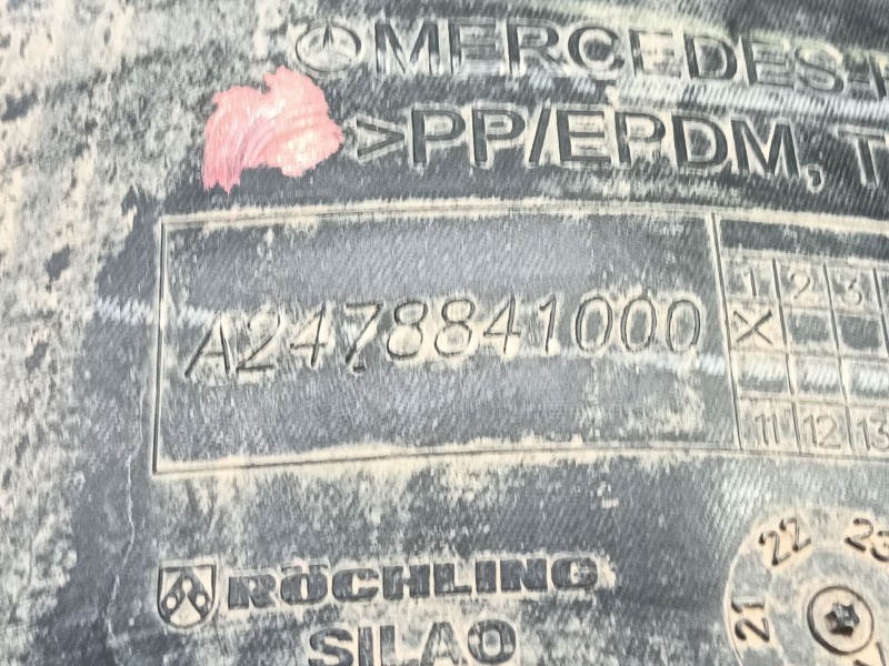 Recambio de paso de rueda delantero derecho para mercedes-benz glb (x247) glb 200 d (247.612) referencia OEM IAM 2478808009  