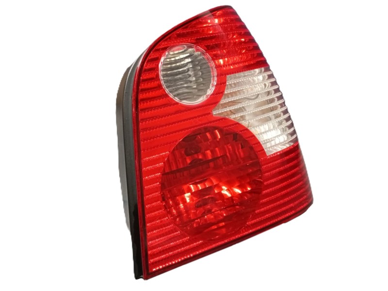 Recambio de piloto trasero derecho para volkswagen polo iv (9n_, 9a_) 1.4 16v referencia OEM IAM 6Q6945096G  