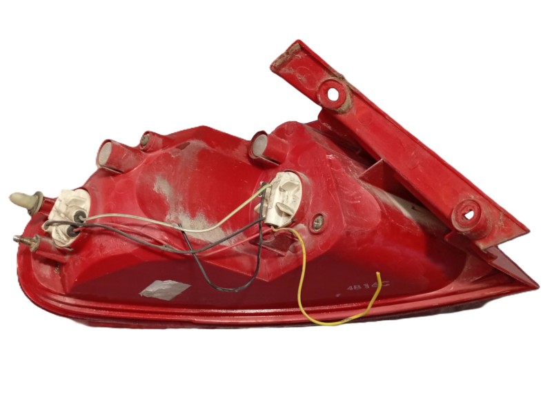 Recambio de piloto trasero derecho para daewoo lacetti hatchback (klan) 1.6 referencia OEM IAM 96387725  