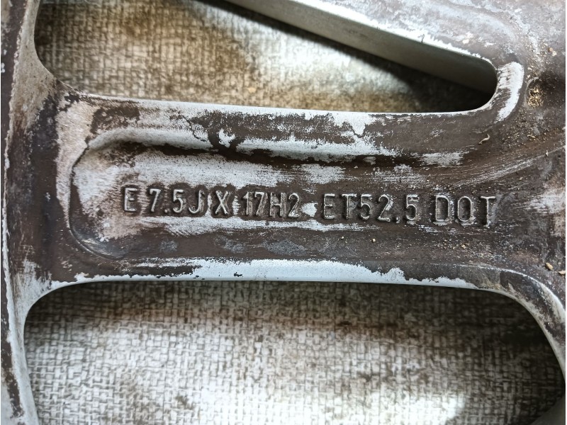 Recambio de llanta para ford kuga ii (dm2) 1.5 ecoboost referencia OEM IAM GJ5C1007B1A ET52.5 7.5Jx17H2
