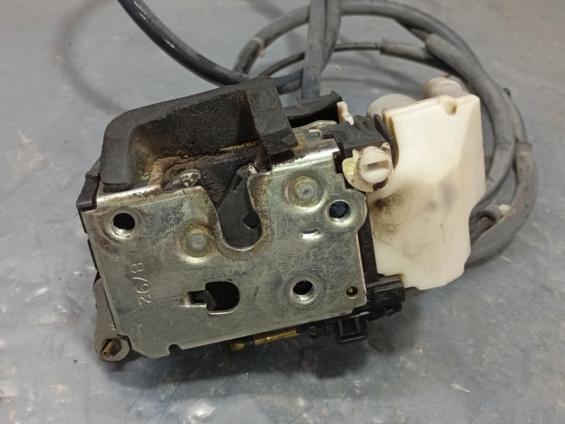 Recambio de cerradura puerta trasera izquierda para fiat doblo cargo (223) 1.9 jtd furg. acristalado referencia OEM IAM   