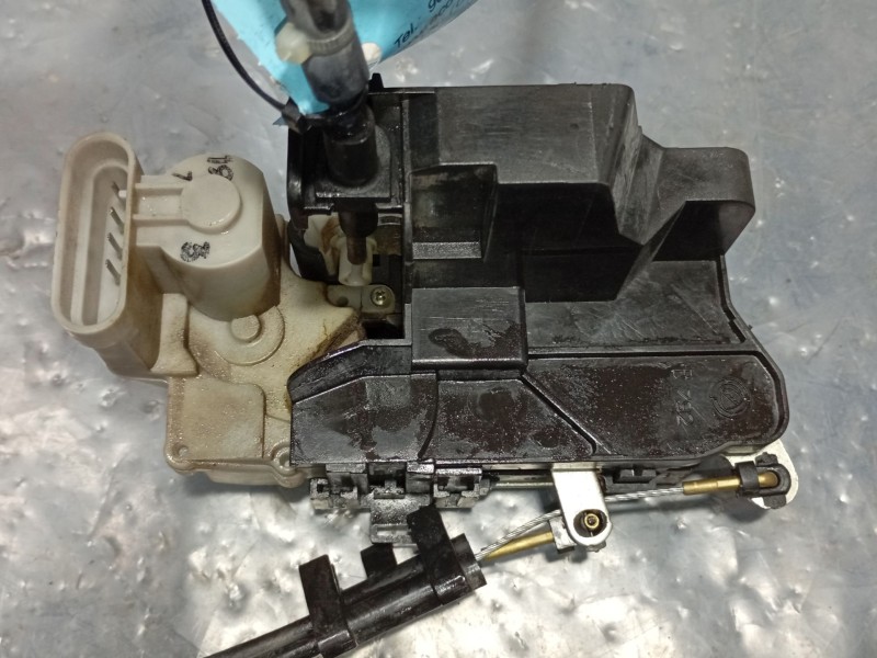 Recambio de cerradura puerta trasera izquierda para fiat doblo cargo (223) 1.9 jtd furg. acristalado referencia OEM IAM   