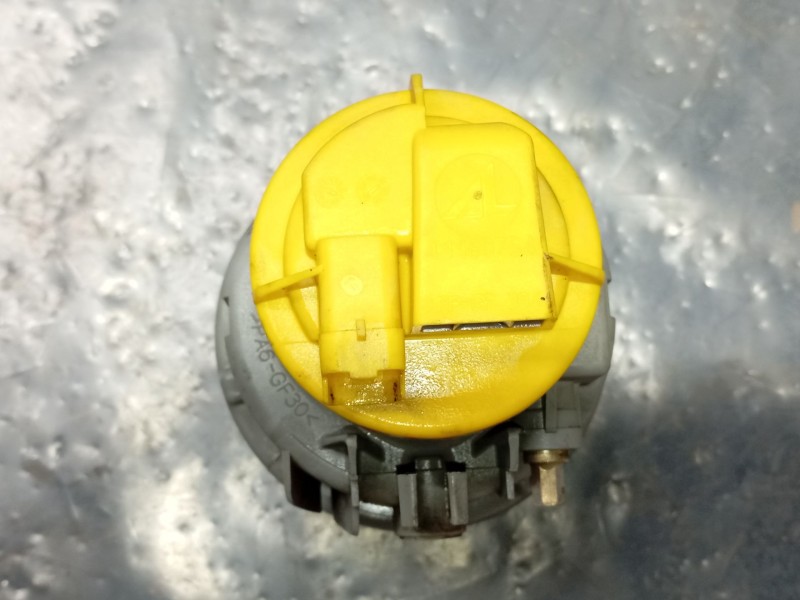 Recambio de faro antiniebla izquierdo para citroën xsara (n1) 2.0 hdi 90 referencia OEM IAM 6208E1  