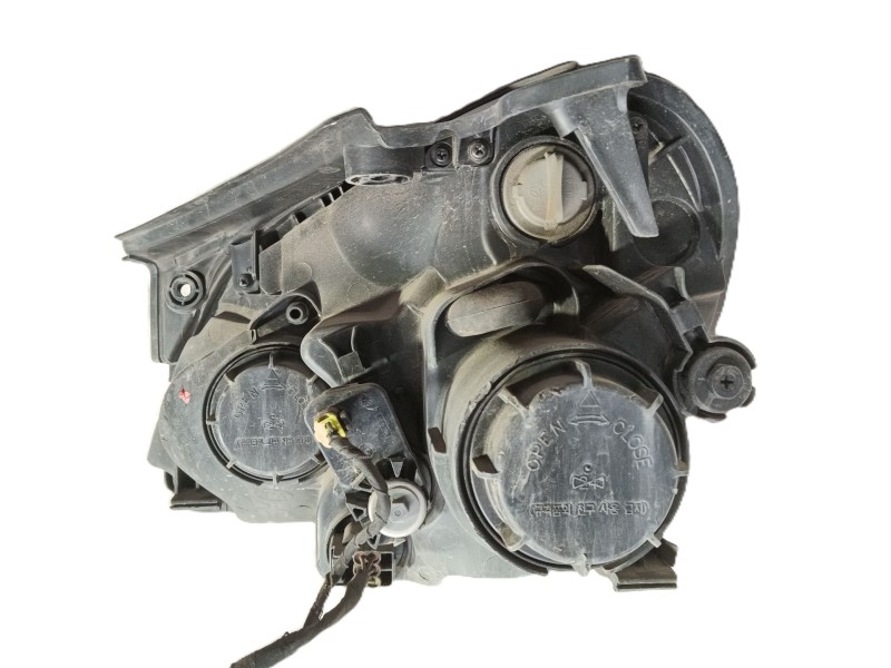 Recambio de faro derecho para kia carens iii monospace (un) 2.0 crdi 115 referencia OEM IAM 921021D020  