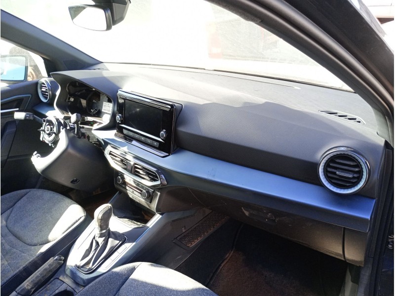 seat arona (kj7, kjp) del año 2023