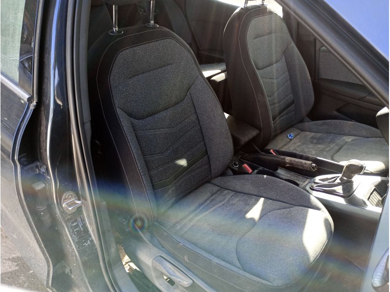 seat arona (kj7, kjp) del año 2023