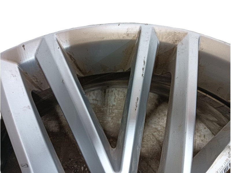 Recambio de llanta para seat ateca (kh7, khp) 1.5 tsi referencia OEM IAM 575601025D ET45 7.0Jx18H2