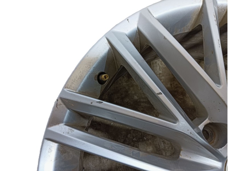 Recambio de llanta para seat ateca (kh7, khp) 1.5 tsi referencia OEM IAM 575601025D ET45 7.0Jx18H2