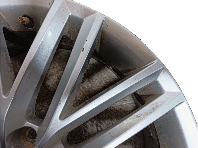 Recambio de llanta para seat ateca (kh7, khp) 1.5 tsi referencia OEM IAM 575601025D ET45 7.0Jx18H2