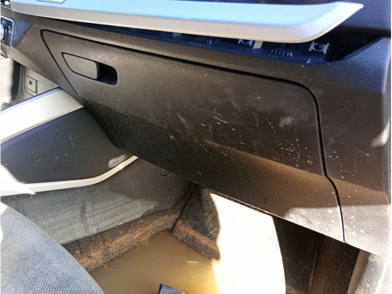 Recambio de guantera para audi q2 (gab, gag) 30 tdi referencia OEM IAM   