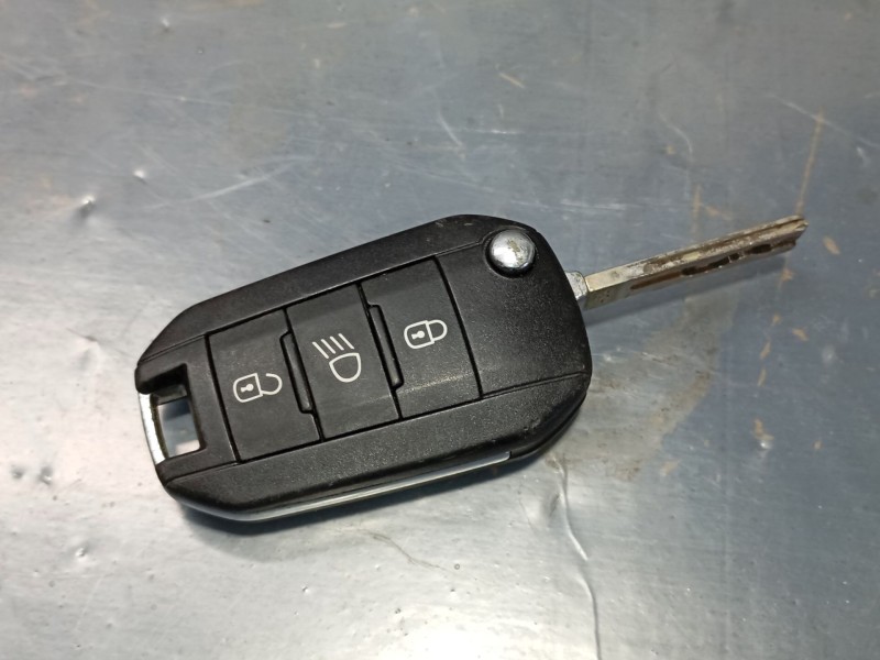 Recambio de conmutador de arranque para peugeot 208 access referencia OEM IAM 1608682880  