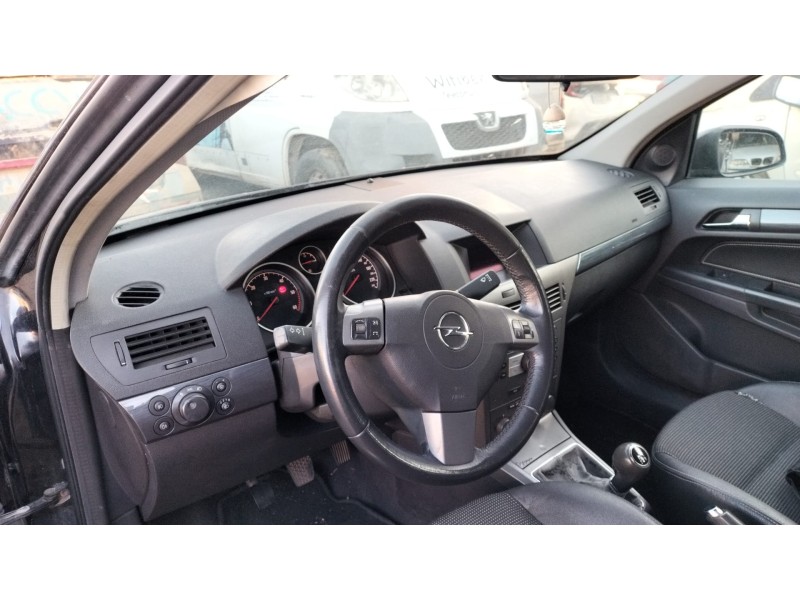 opel astra h (a04) del año 2005