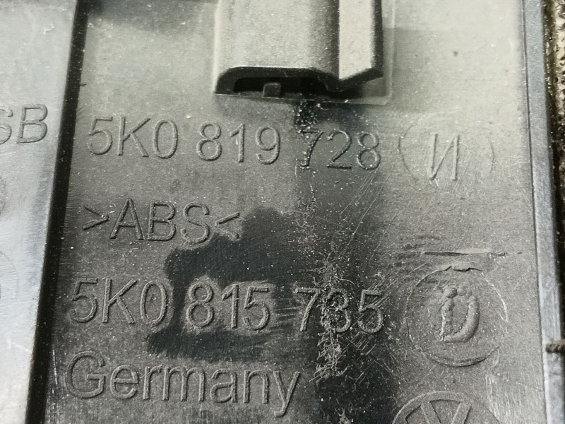 Recambio de rejilla aireadora para volkswagen golf vi (5k1) 1.6 tdi referencia OEM IAM   