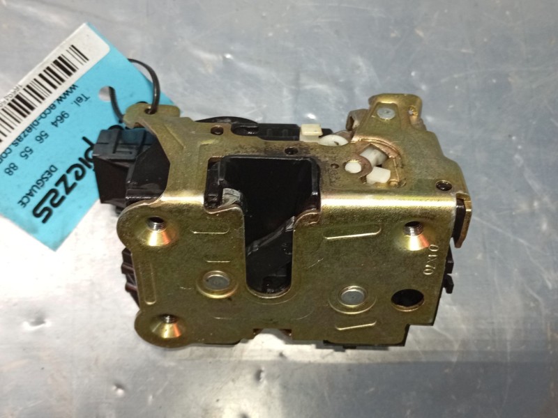 Recambio de cerradura puerta delantera derecha para nissan kubistar furgoneta (x76) 1.5 dci referencia OEM IAM 8050200Q0B  