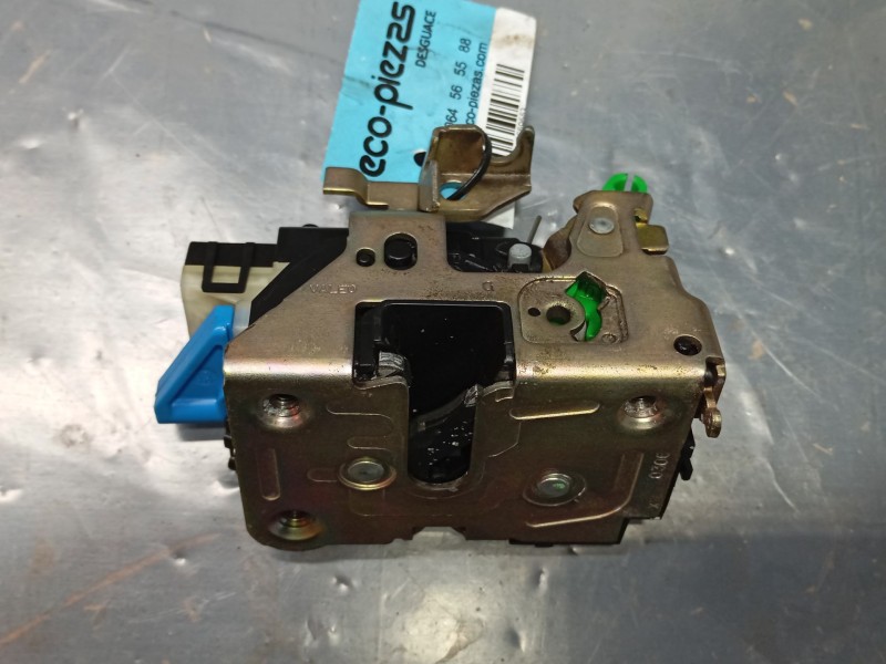 Recambio de cerradura puerta lateral derecha para nissan kubistar furgoneta (x76) 1.5 dci referencia OEM IAM 8250300QAN  