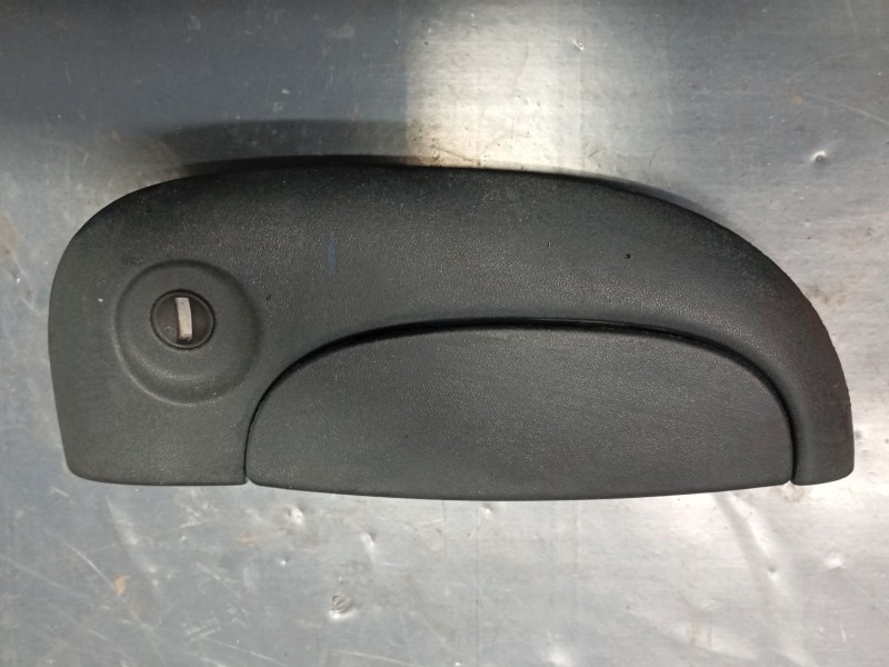 Recambio de maneta exterior delantera derecha para renault kangoo (f/kc0) alize referencia OEM IAM 8200107368  