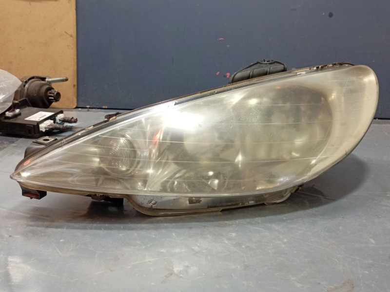 Recambio de faro izquierdo para peugeot 206 cc (2d) 1.6 16v (2dnfuf, 2dnfur) referencia OEM IAM 6204S9  