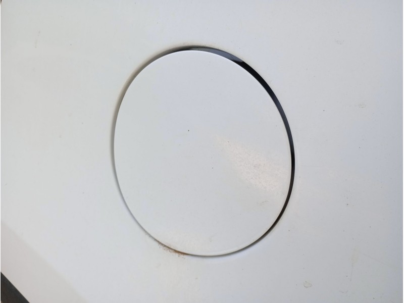 Recambio de tapa exterior combustible para kia sportage iii (sl) 1.6 gdi referencia OEM IAM   