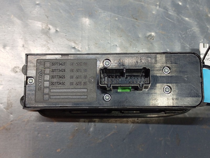 Recambio de mando elevalunas delantero izquierdo para volvo v50 familiar 2.0 diesel cat referencia OEM IAM   