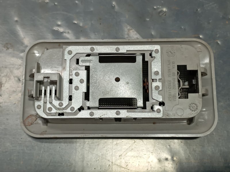 Recambio de luz interior para fiat punto (199) pop referencia OEM IAM   