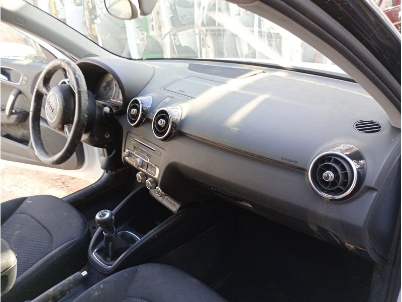 audi a1 sportback (8xa, 8xf) del año 2017