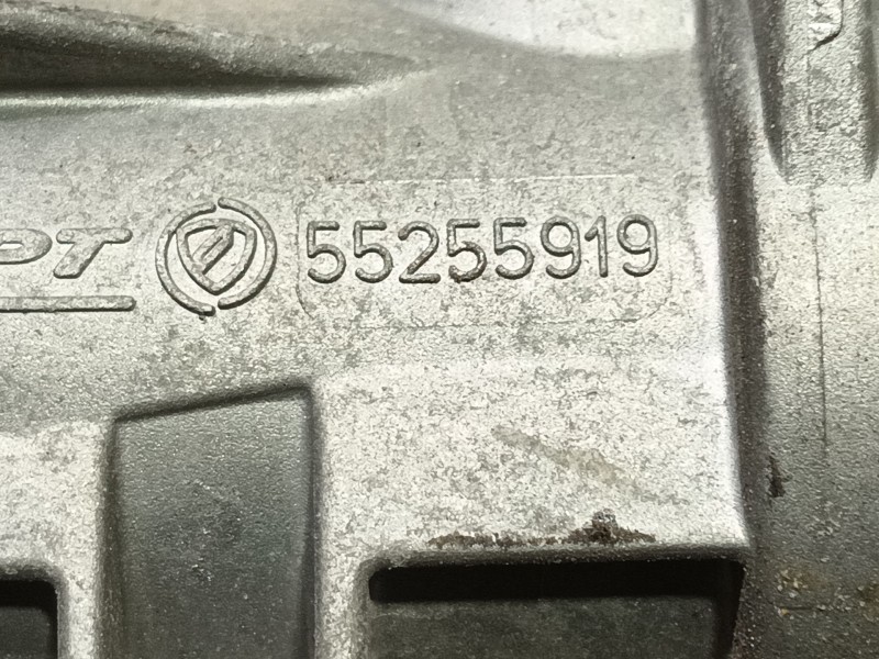 Recambio de caja mariposa para peugeot bipper (aa_) 1.3 hdi 75 referencia OEM IAM 1637311680  