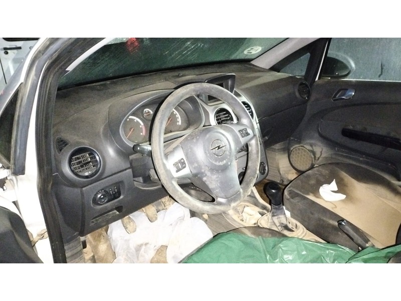 opel corsa d (s07) del año 2013