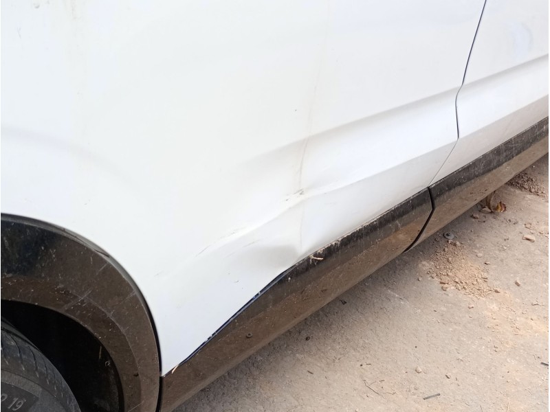 Recambio de puerta trasera derecha para renault austral tce 140 referencia OEM IAM   