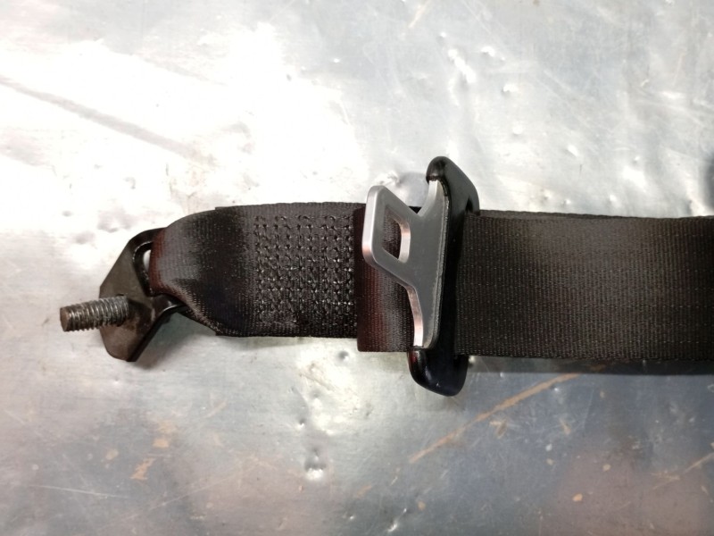 Recambio de cinturon seguridad trasero derecho para volvo v50 familiar 2.0 diesel cat referencia OEM IAM   