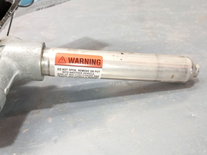 Recambio de cinturon seguridad trasero derecho para volvo v50 familiar 2.0 diesel cat referencia OEM IAM   