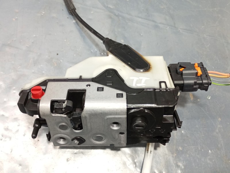 Recambio de cerradura puerta trasera izquierda para peugeot 2008 (--.2013) style referencia OEM IAM 9812501280  