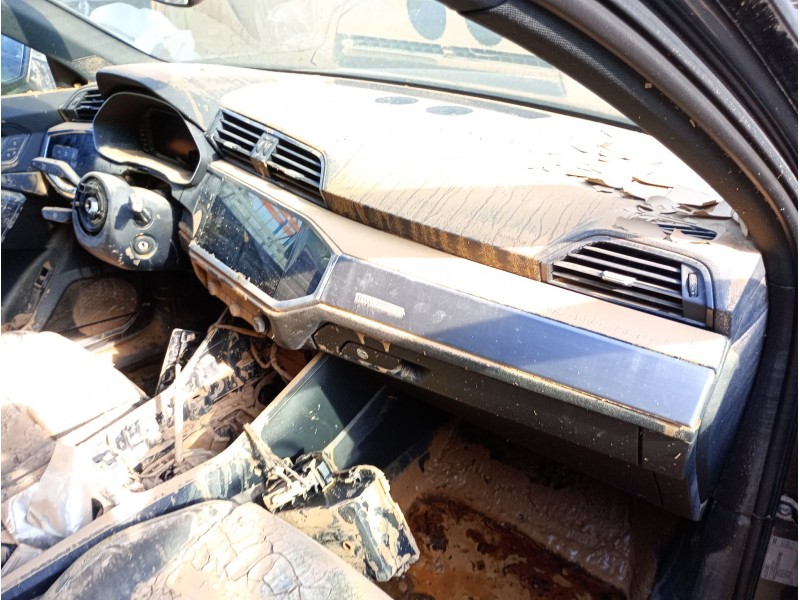 audi q3 sportback (f3n) del año 2022